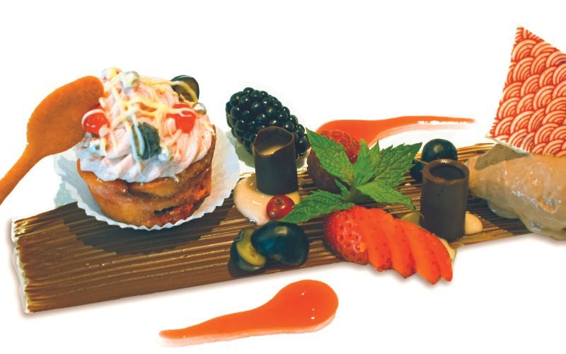 Beeren-Cupcake: eins von vielen köstlichen Deserts bei den Wellness-Hotels & Resorts