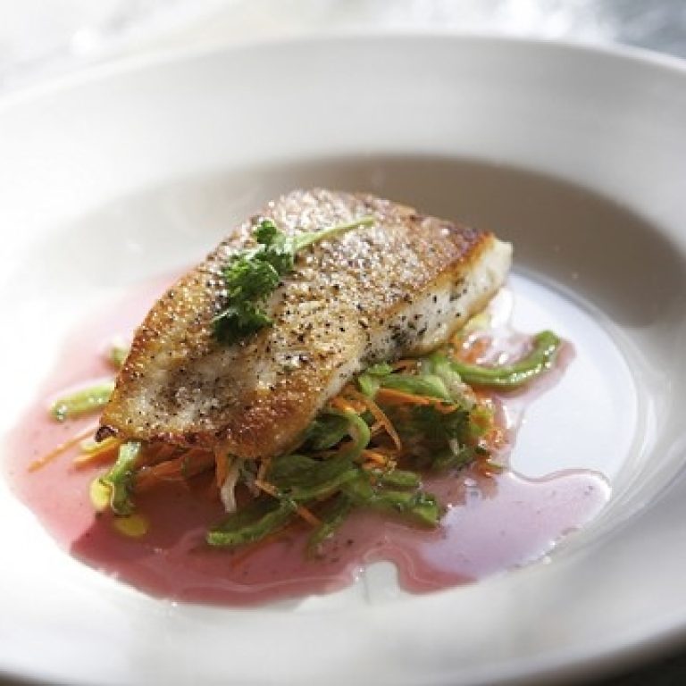 Zanderfilet mit Gemüse aus dem Hotel Neptun